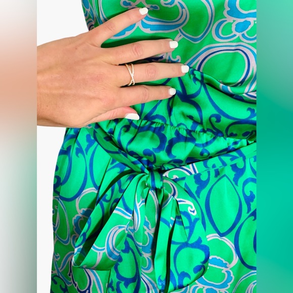 🎉Host Pick🎉 ☘️St. Patrick’s Day ☘️ Boho Lightweight Green Dress Size Small - Picture 4 of 9